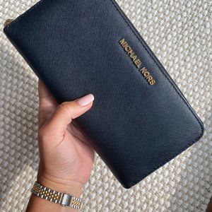MICHAEL KORS | Saffiano Continental Wallet | BLACK